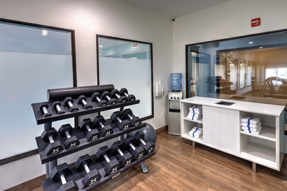 holiday inn express hotel and suites shelbyville indianapolis by ihg