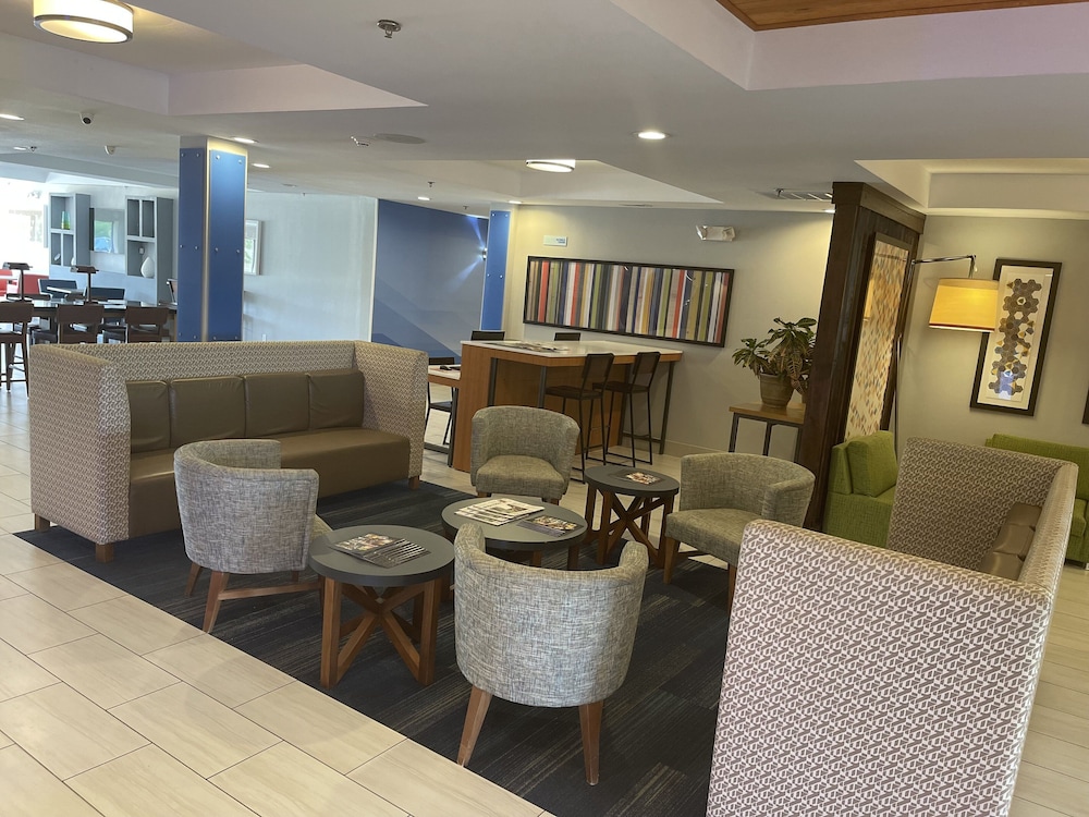 holiday inn express hotel and suites shelbyville indianapolis by ihg