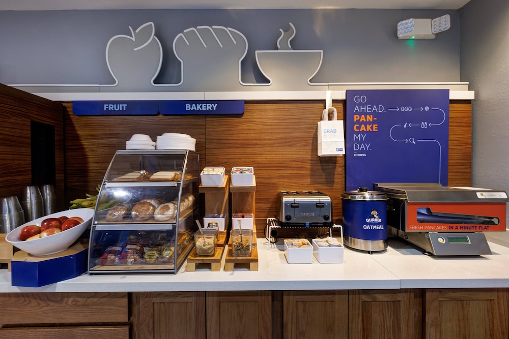 holiday inn express hotel and suites shelbyville indianapolis by ihg