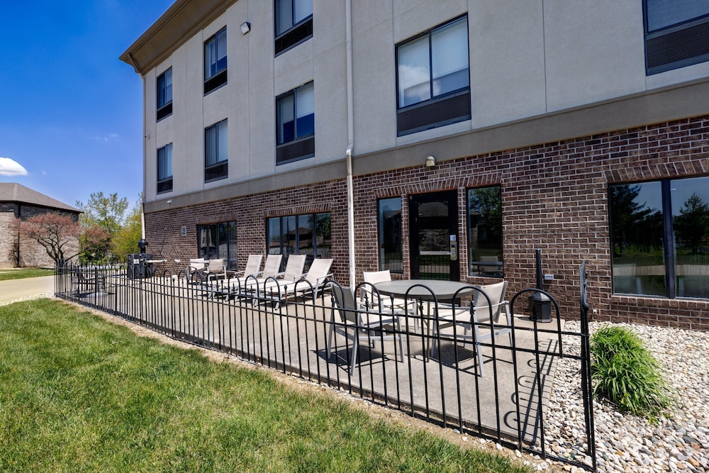 holiday inn express hotel and suites shelbyville indianapolis by ihg
