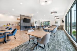 sleep inn and suites harrisburg airport hershey south