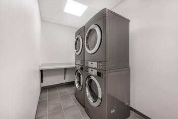 sleep inn and suites harrisburg airport hershey south