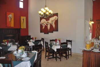 Sunninghill Guest Lodge,Fourways>>East Rand,4 star