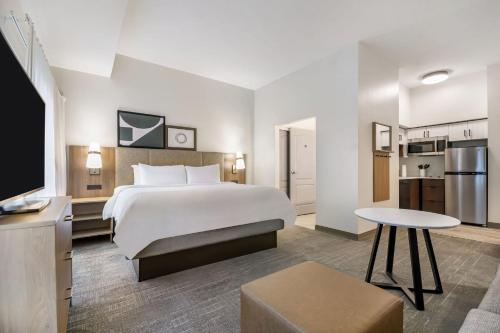 staybridge suites detroit north royal oak by ihg