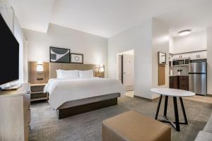 staybridge suites detroit north royal oak by ihg