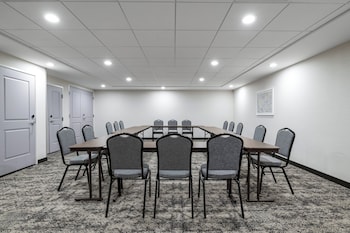 staybridge suites detroit north royal oak by ihg