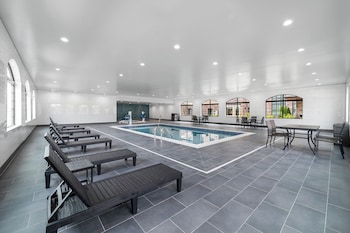 staybridge suites detroit north royal oak by ihg