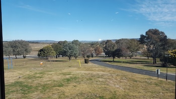 gold panner motor inn