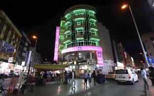 tanha hotel