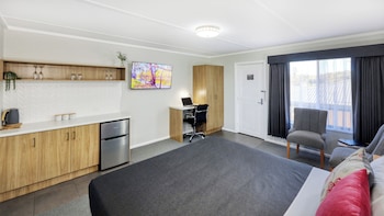 deniliquin motel