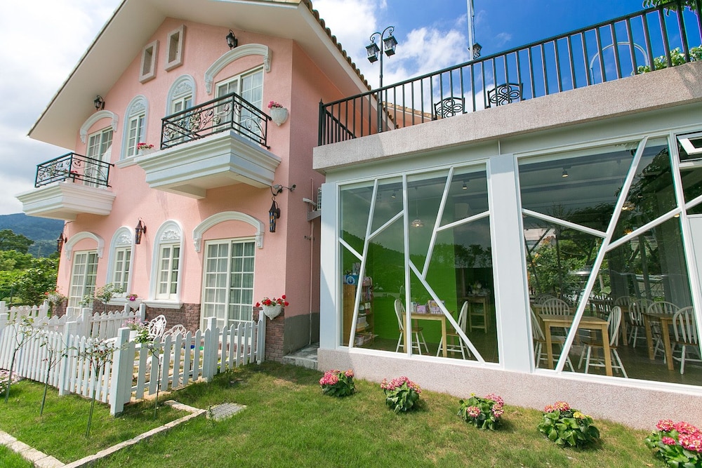 belle garden yillan villa