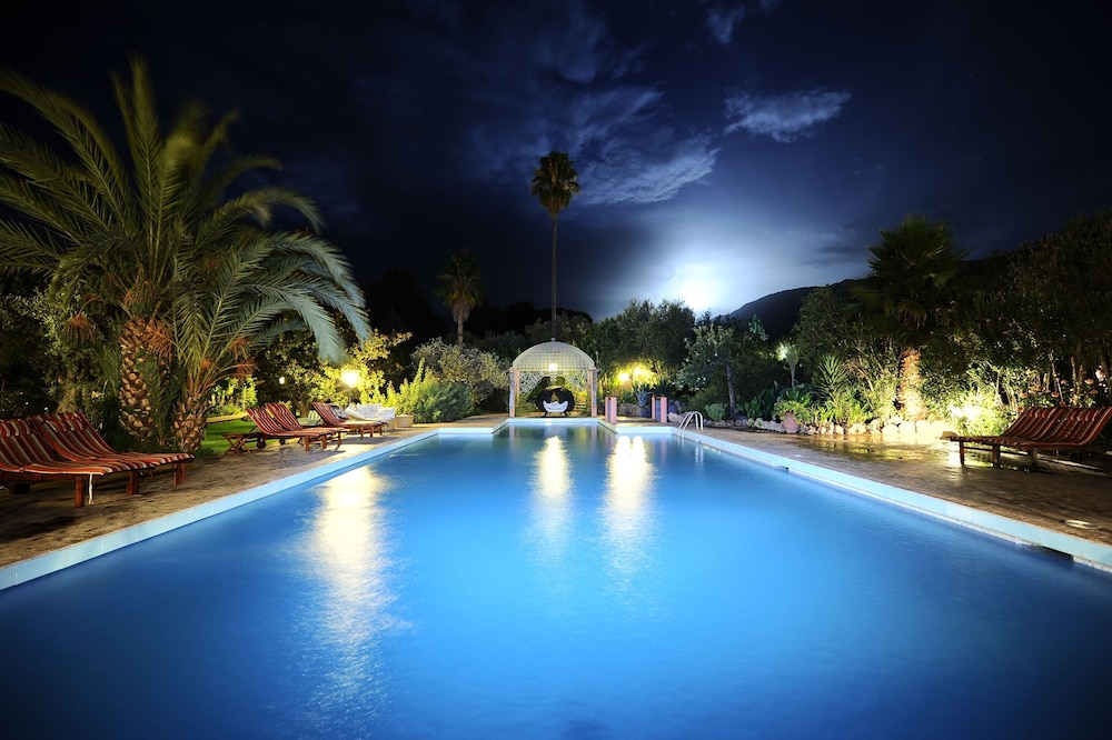 Domaine De La Roseraie Resort,Asni>>Al Haouz,4 star