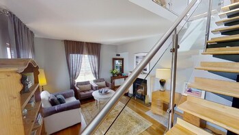 The Blue House Bruckless,,2 star