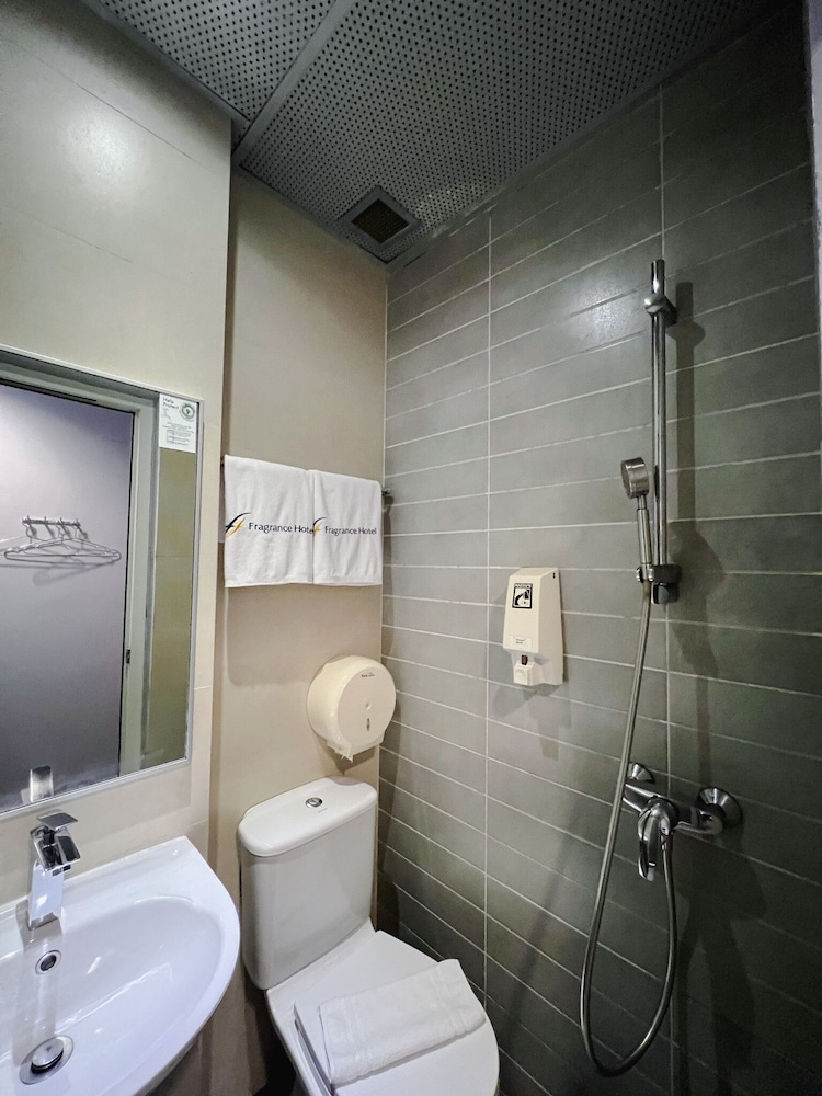 fragrance hotel lavender