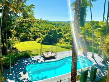 Jackaroo Treehouse Mission Beach - Hostel,Cassowary Coast>>Bingil Bay,2 star