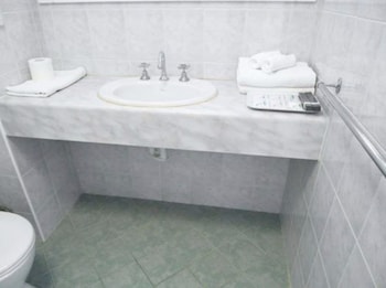 econo lodge rivervale