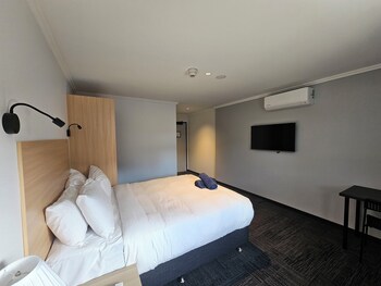 econo lodge rivervale