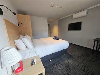 econo lodge rivervale