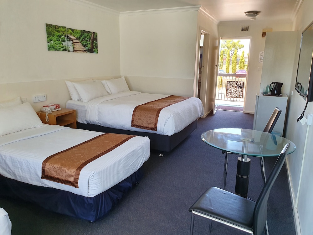 econo lodge rivervale