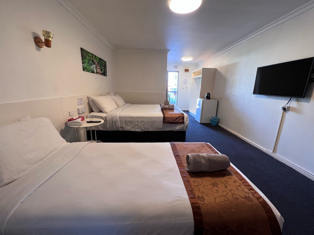 econo lodge rivervale