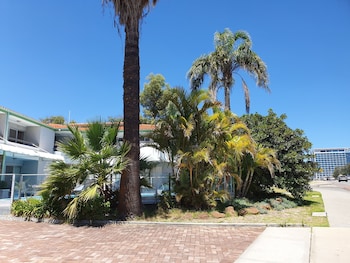 econo lodge rivervale