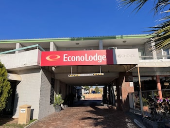 econo lodge rivervale