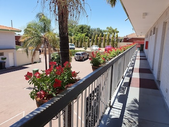 econo lodge rivervale