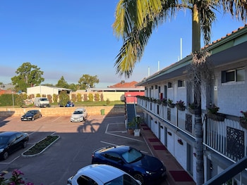 econo lodge rivervale