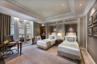 the fullerton hotel singapore