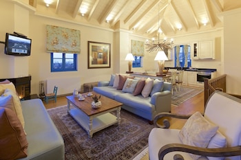 zagori suites luxury residences