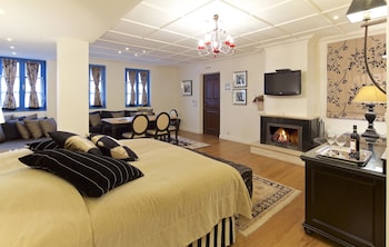 zagori suites luxury residences