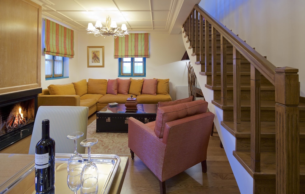 zagori suites luxury residences