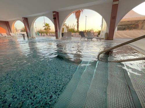 yes hotel touring