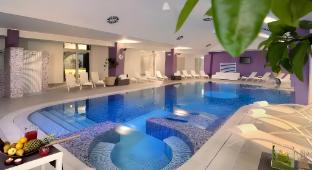 yes hotel touring