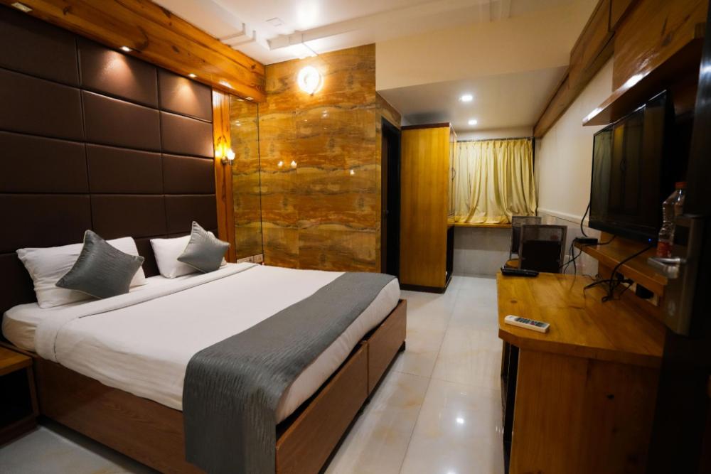 hotel three star pvt ltd