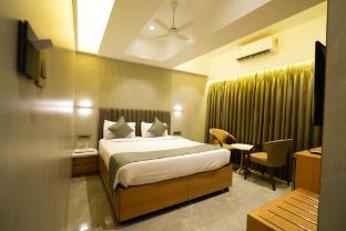 hotel three star pvt ltd