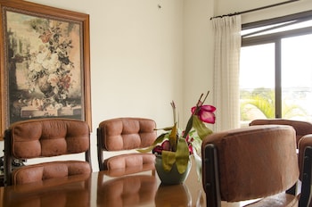 hotel plaza real suites and apartments