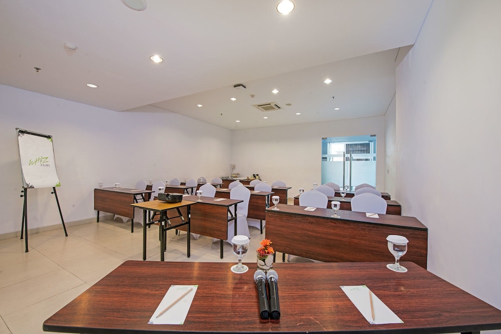 whiz prime hotel balikpapan