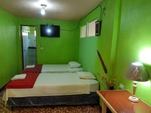 hotel panajachel los angeles