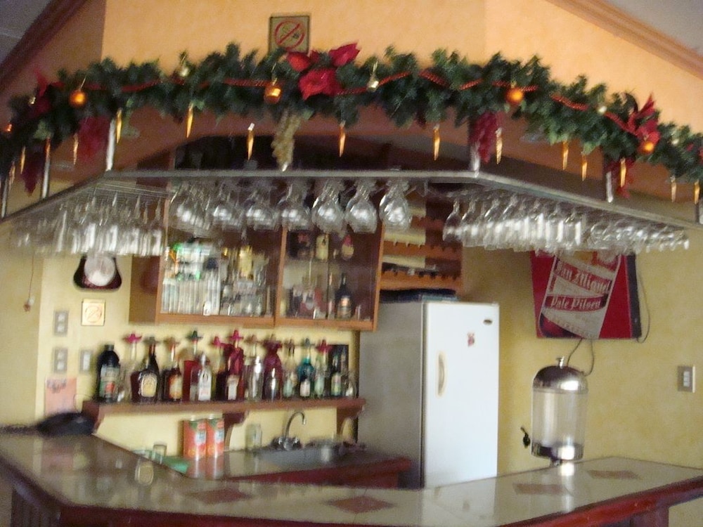 plaza maria luisa suites inn