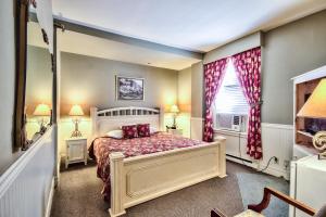 queens inn at stratford
