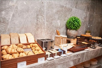 jinjiang metropolo hotel classiq ymca