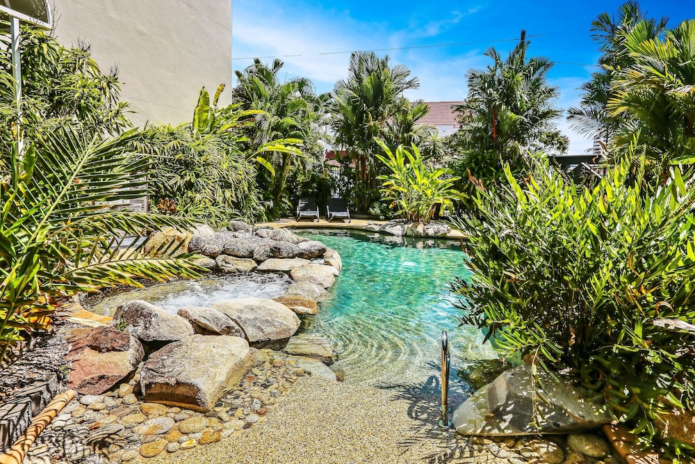 cascade gardens