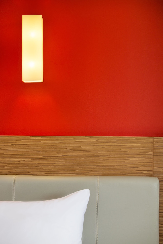 amaris hertasning makassar