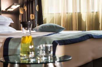 rosslyn thracia hotel