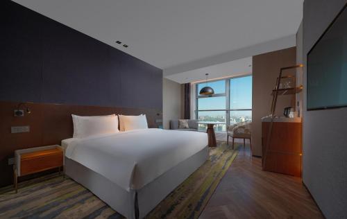 holiday inn beijing focus square by ihg