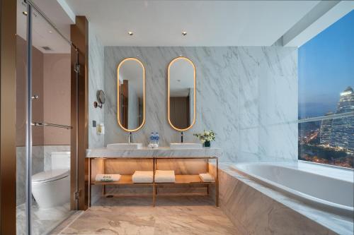 holiday inn beijing focus square by ihg