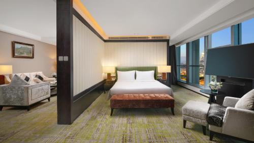 holiday inn beijing focus square by ihg
