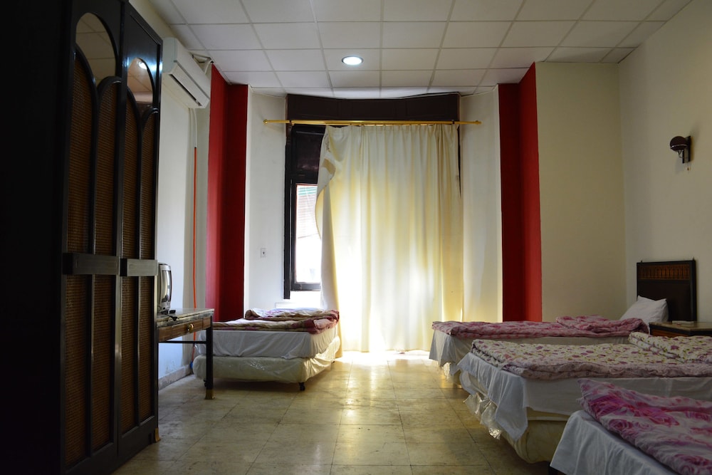 one season hostel