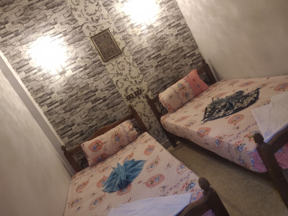 one season hostel